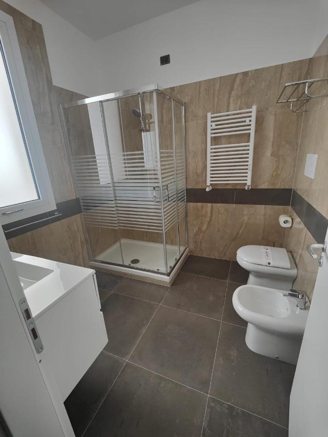 Hotel Eboli Luaran gambar