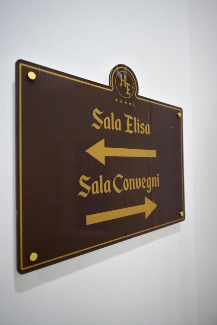 Hotel Eboli Luaran gambar